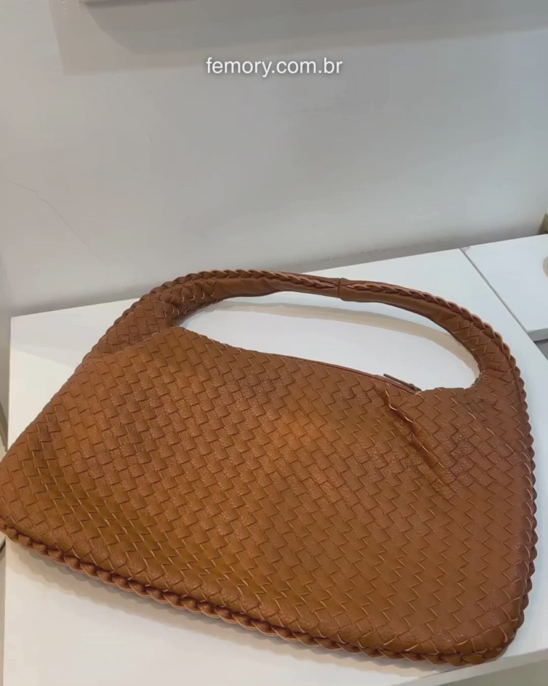 Bolsa de Ombro em Couro Trançado Élen